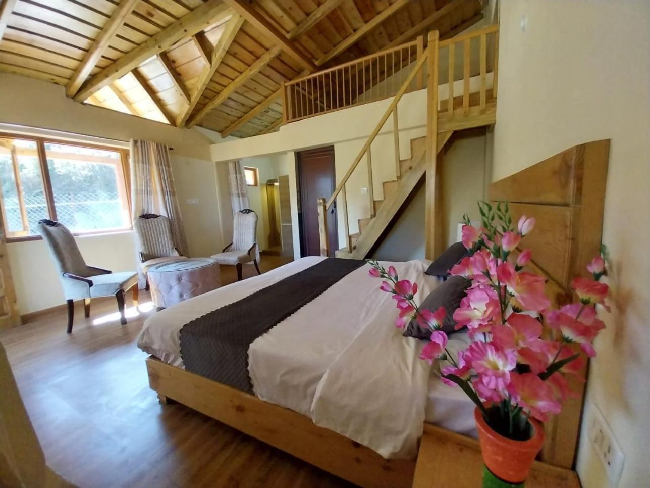 Anmol Paradise Hotel Mukteshwar Ngoại thất bức ảnh